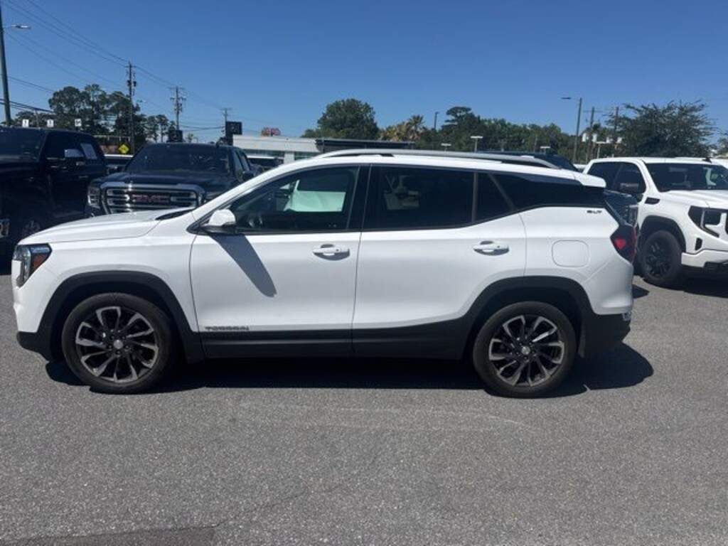 Used 2023 GMC Terrain SLT SUV