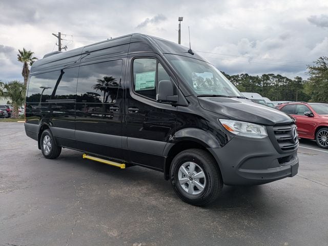 2026 Mercedes-Benz Sprinter 2500 170 WB HO High Roof's photo