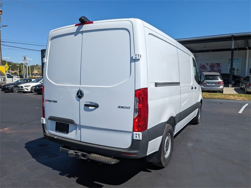 New 2025 Mercedes-Benz Sprinter 2500 Standard Roof 4-Cyl Diesel Van Cargo Van
