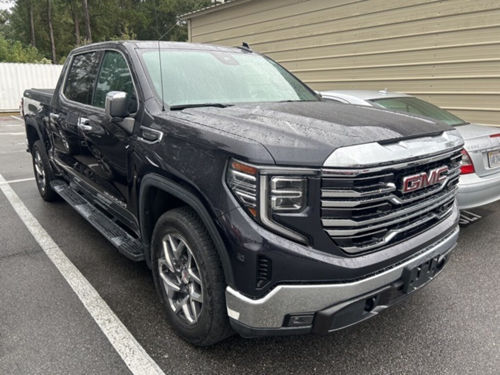 Used 2022 GMC Sierra 1500 SLT Truck Crew Cab