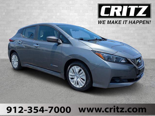 2018 Nissan Leaf S's photo