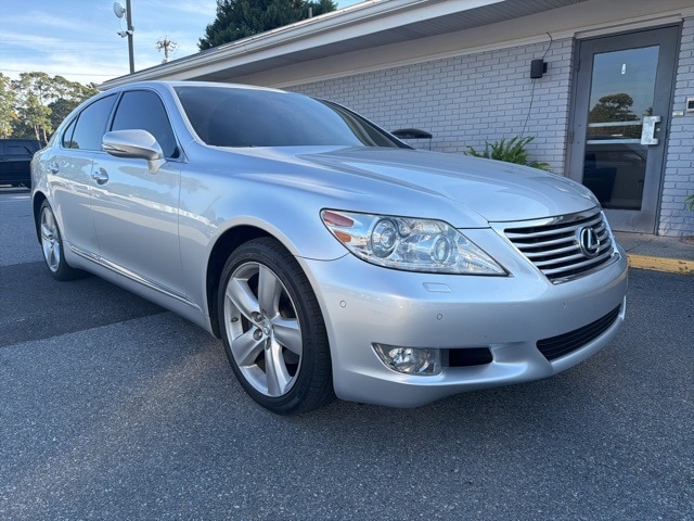 2011 Lexus LS Base