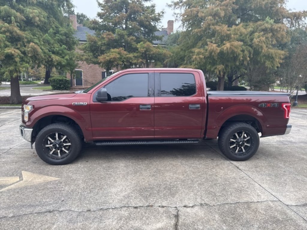 Used 2017 Ford F-150  Truck SuperCrew Cab