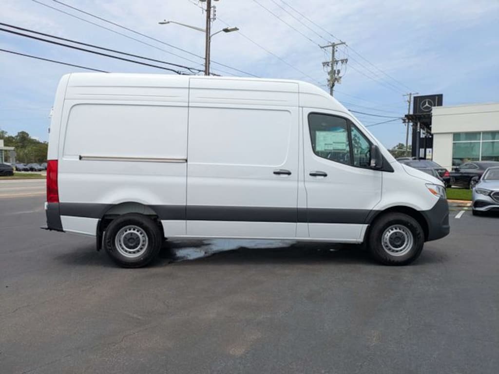 New 2026 Mercedes-Benz Sprinter 2500 Standard Roof 4-Cyl Diesel Van Cargo Van