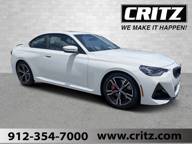 2025 BMW 2 Series 230i Coupe's photo