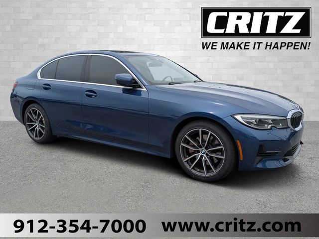2022 BMW 3 Series 330i Sedan's photo