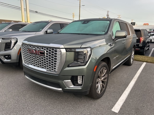 2023 GMC Yukon XL Denali's photo