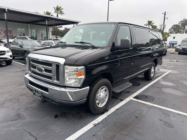 2014 Ford E-Series Econoline Wagon XLT's photo