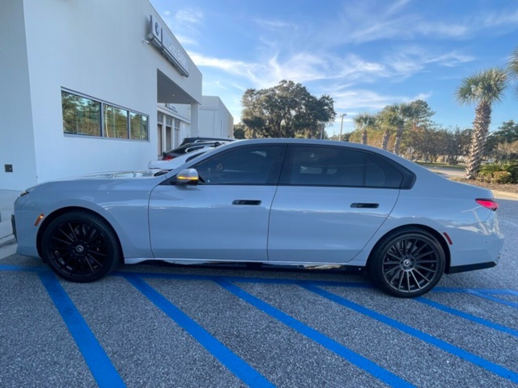 Used 2023 BMW 760i xDrive Sedan