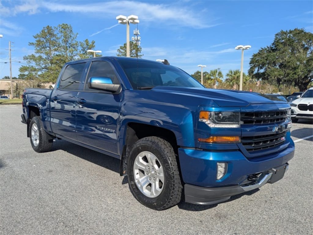Used 2018 Chevrolet Silverado 1500 LT Truck Crew Cab