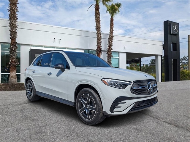2026 Mercedes-Benz GLC Base's photo