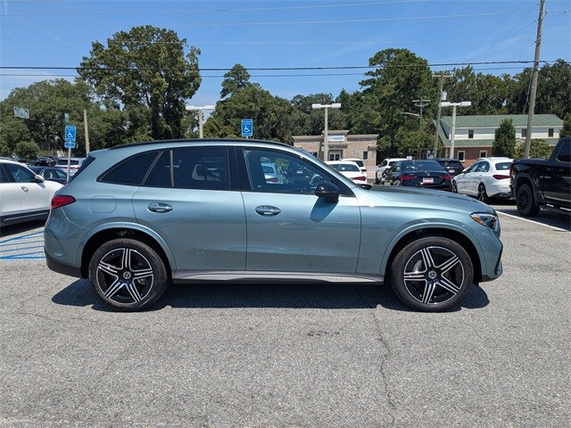 2026 Mercedes Benz GLC 300 photo 3