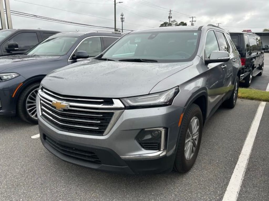 Used 2023 Chevrolet Traverse LT Leather SUV