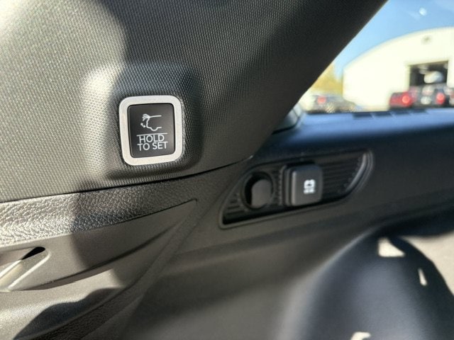 2026 Jeep Grand Cherokee Laredo - Photo 11