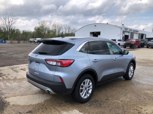 2022 Ford Escape SE photo 4