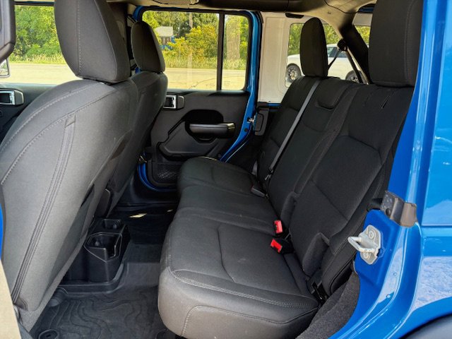 2021 Jeep Wrangler Unlimited Willys - Photo 9