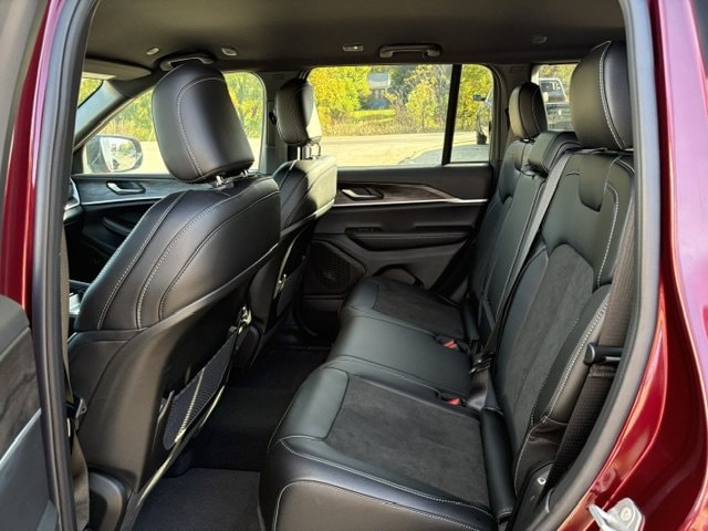 2026 Jeep Grand Cherokee Laredo - Photo 9