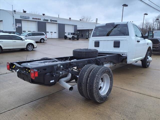 2024 Ram 3500 Tradesman photo 4