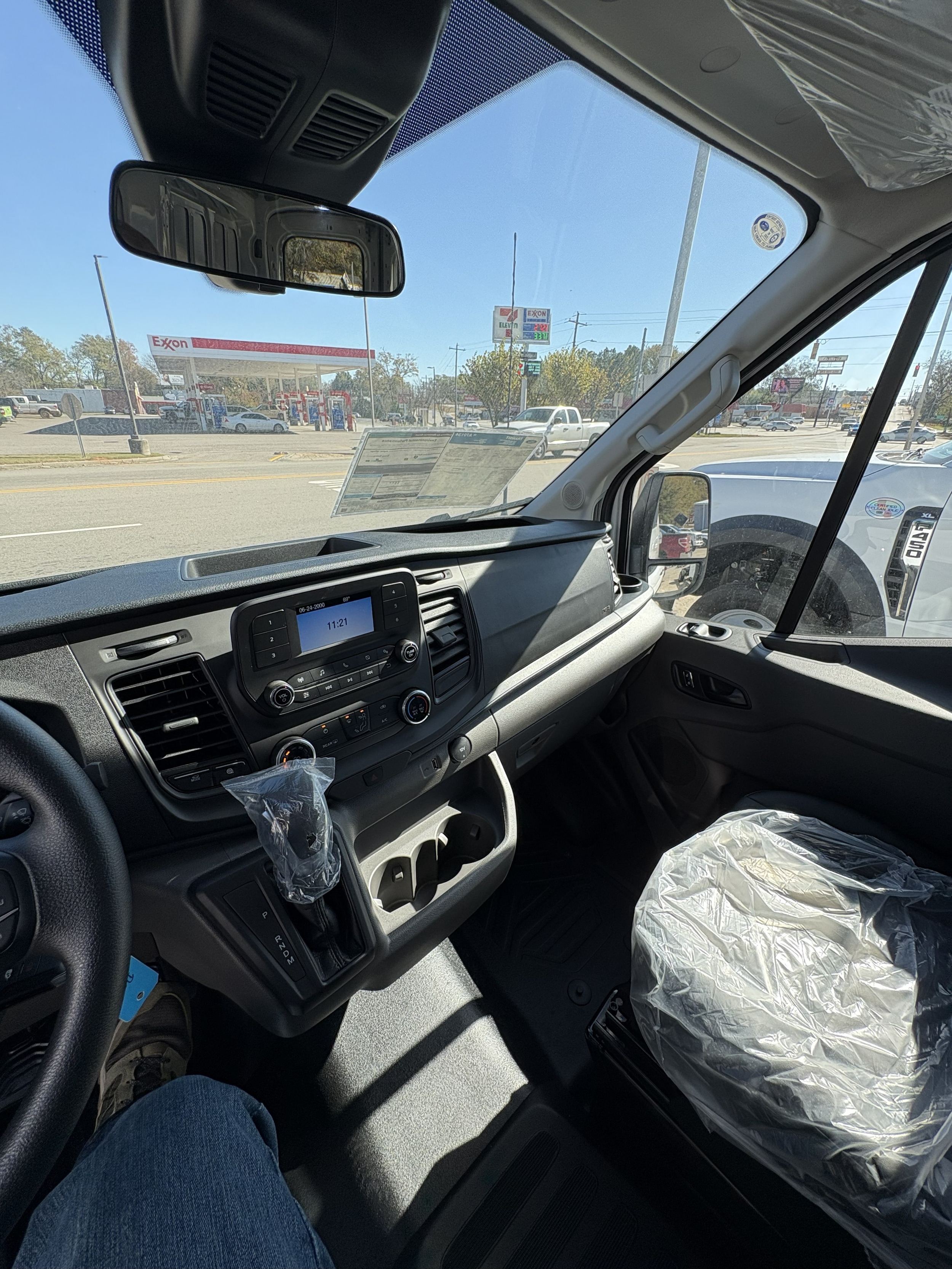 2025 Ford Transit Van Base - Photo 11
