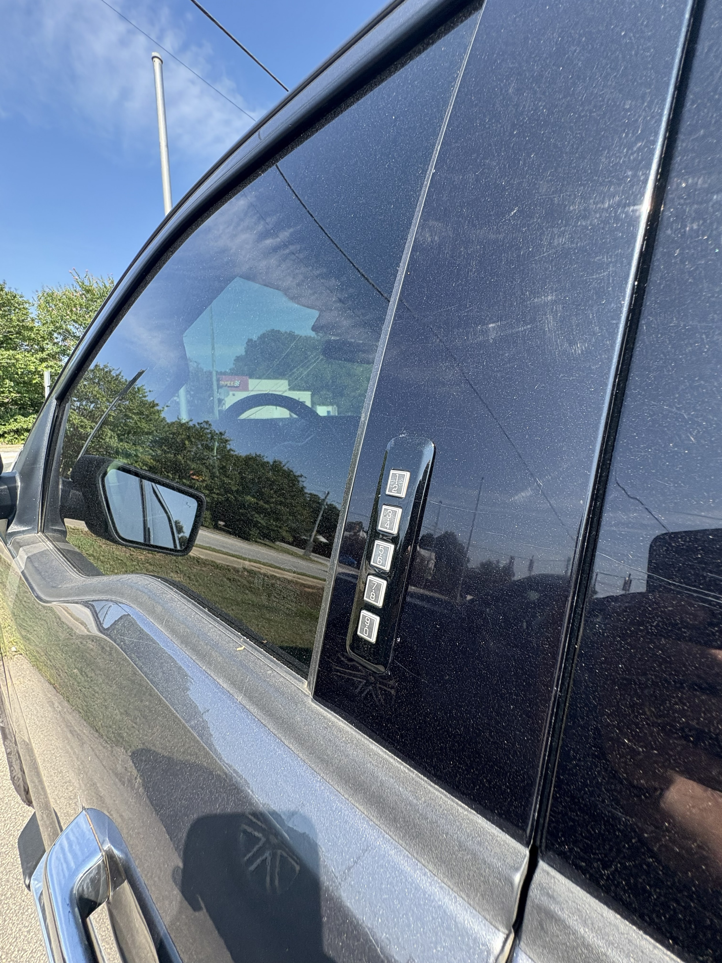 2022 Ford F-150 XLT - Photo 12