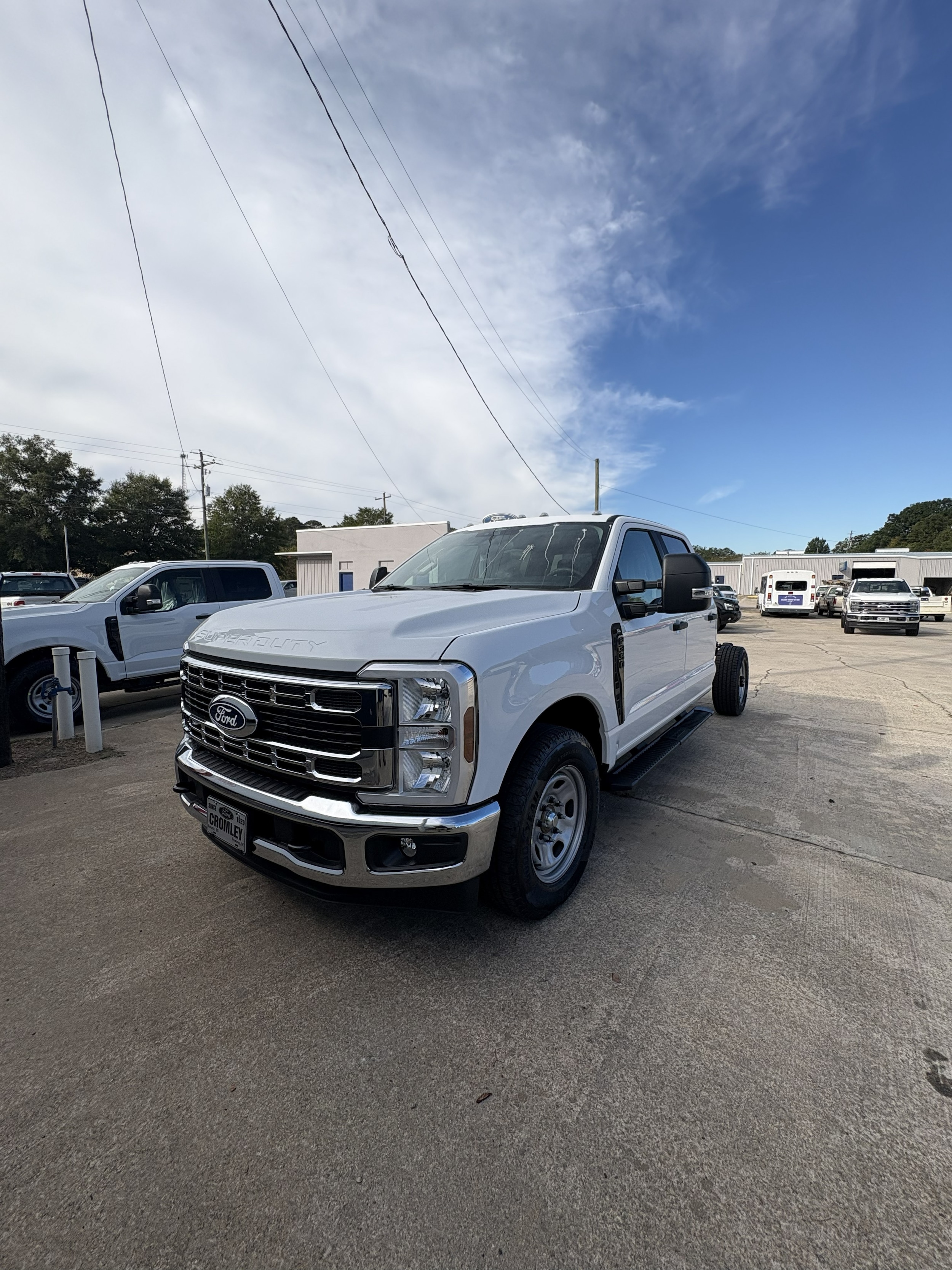 2027 Ford F-350 Super Duty Chassis Cab