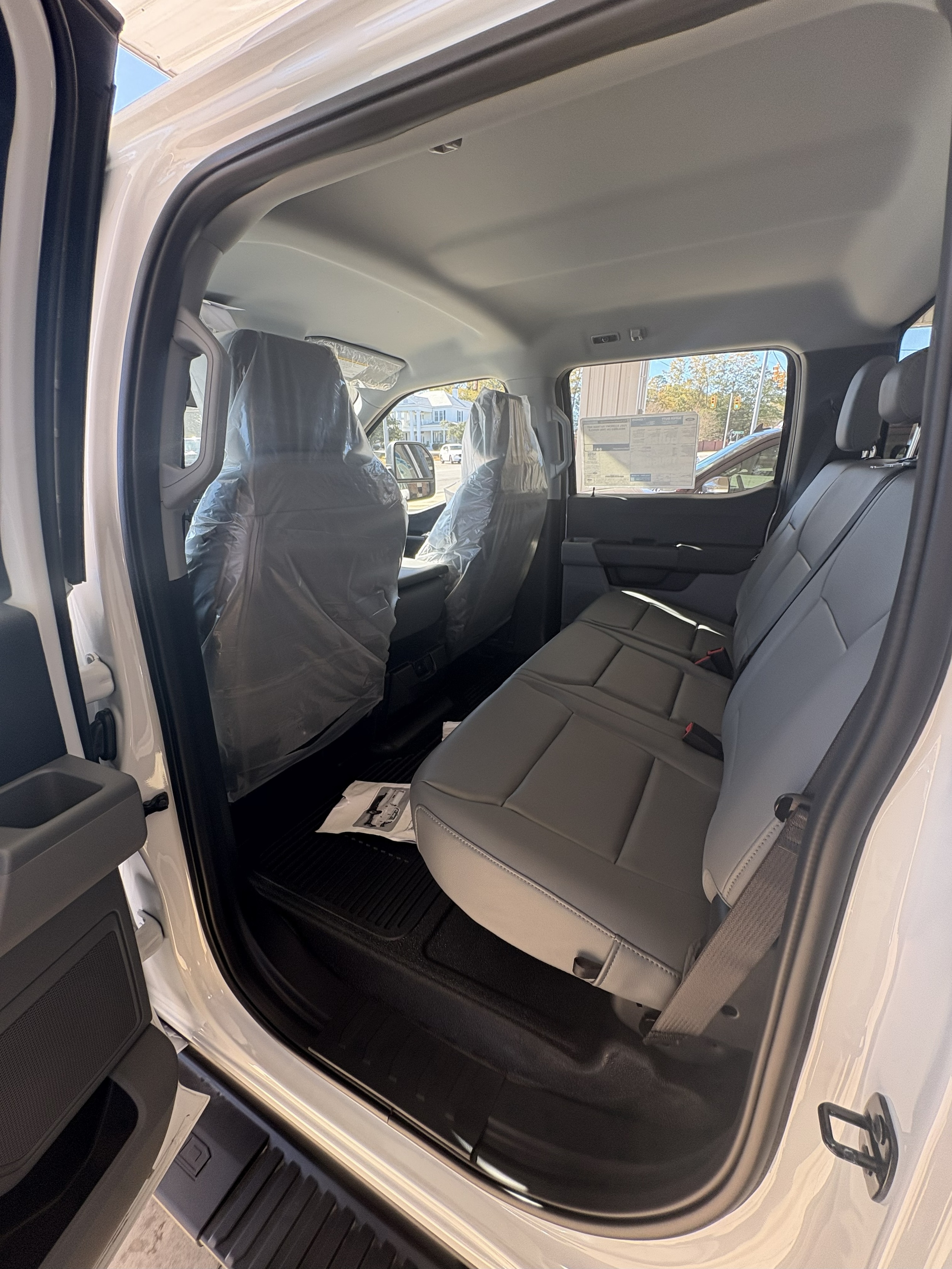 2026 Ford F-450 Super Duty Chassis Cab XL - Photo 7
