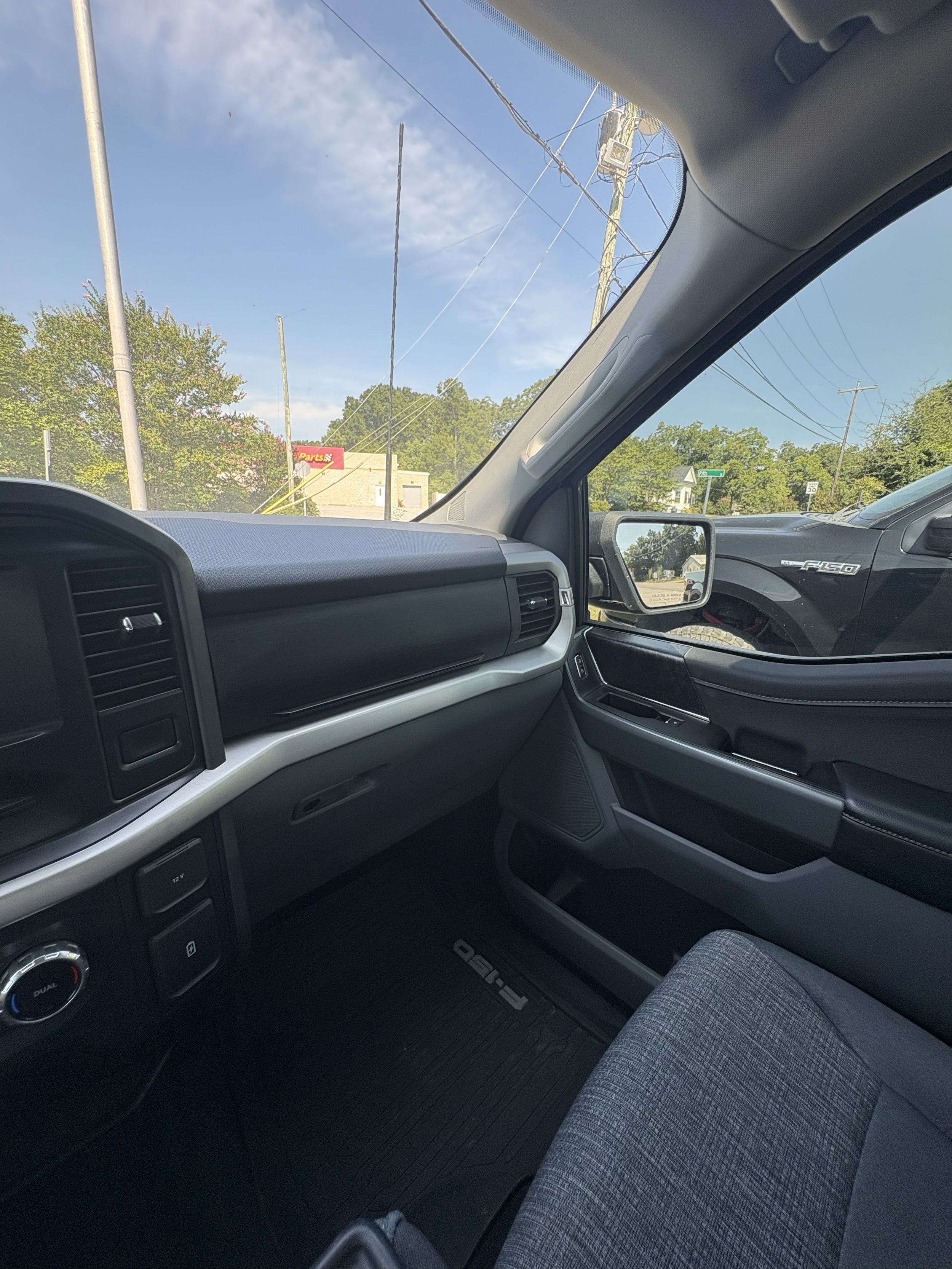 2022 Ford F-150 XLT - Photo 17