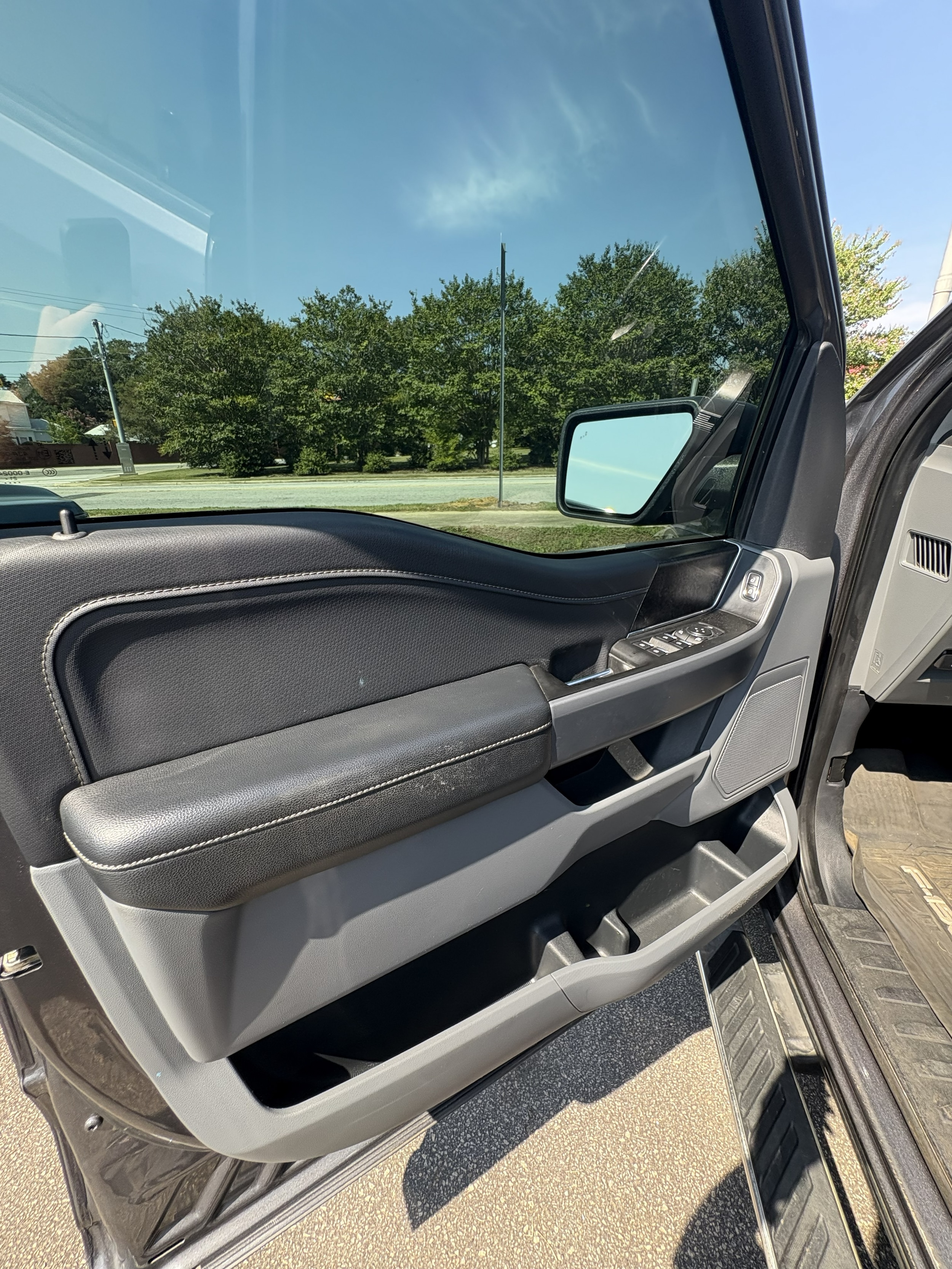 2022 Ford F-150 XLT - Photo 13