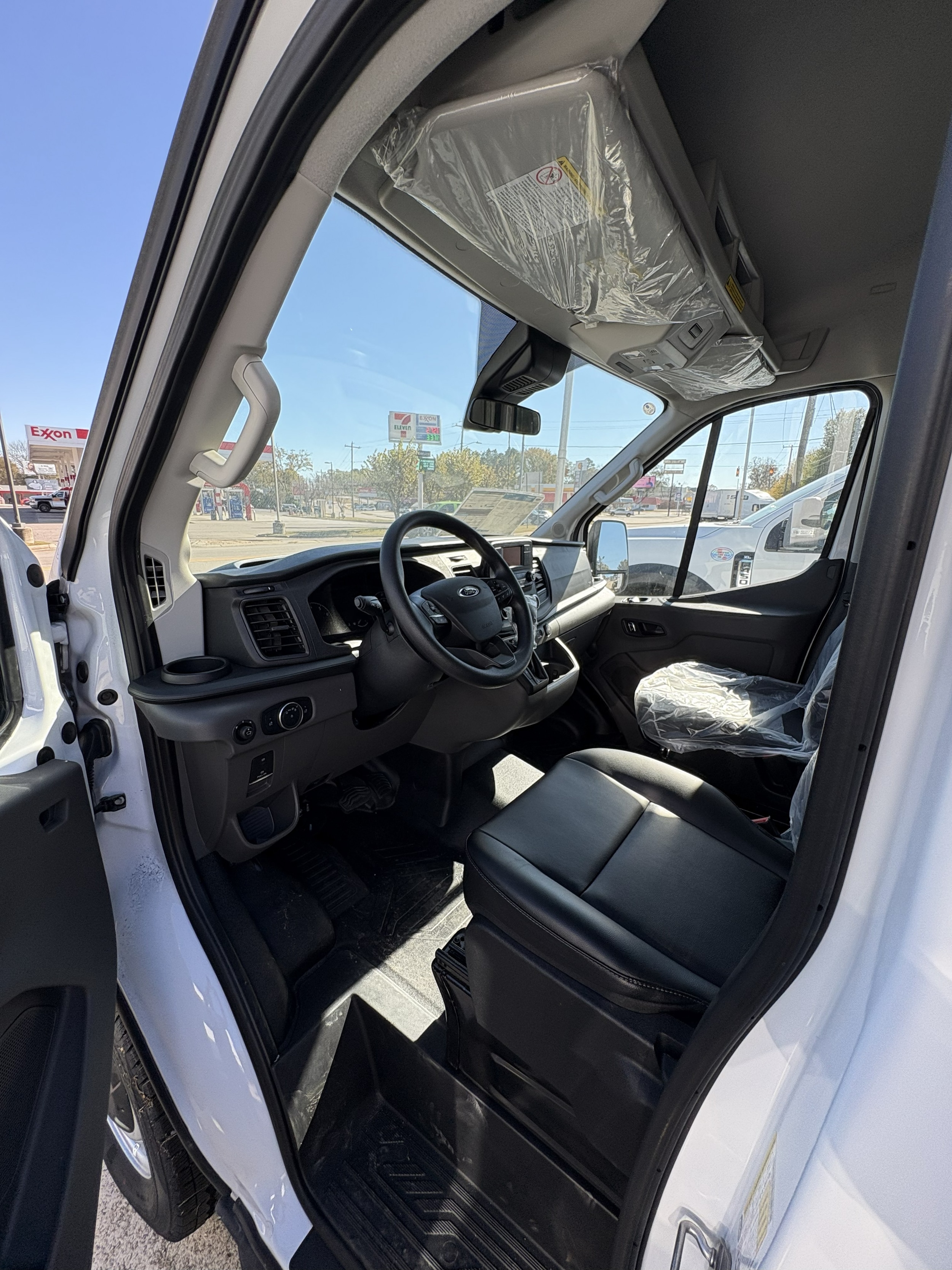2025 Ford Transit Van Base - Photo 8