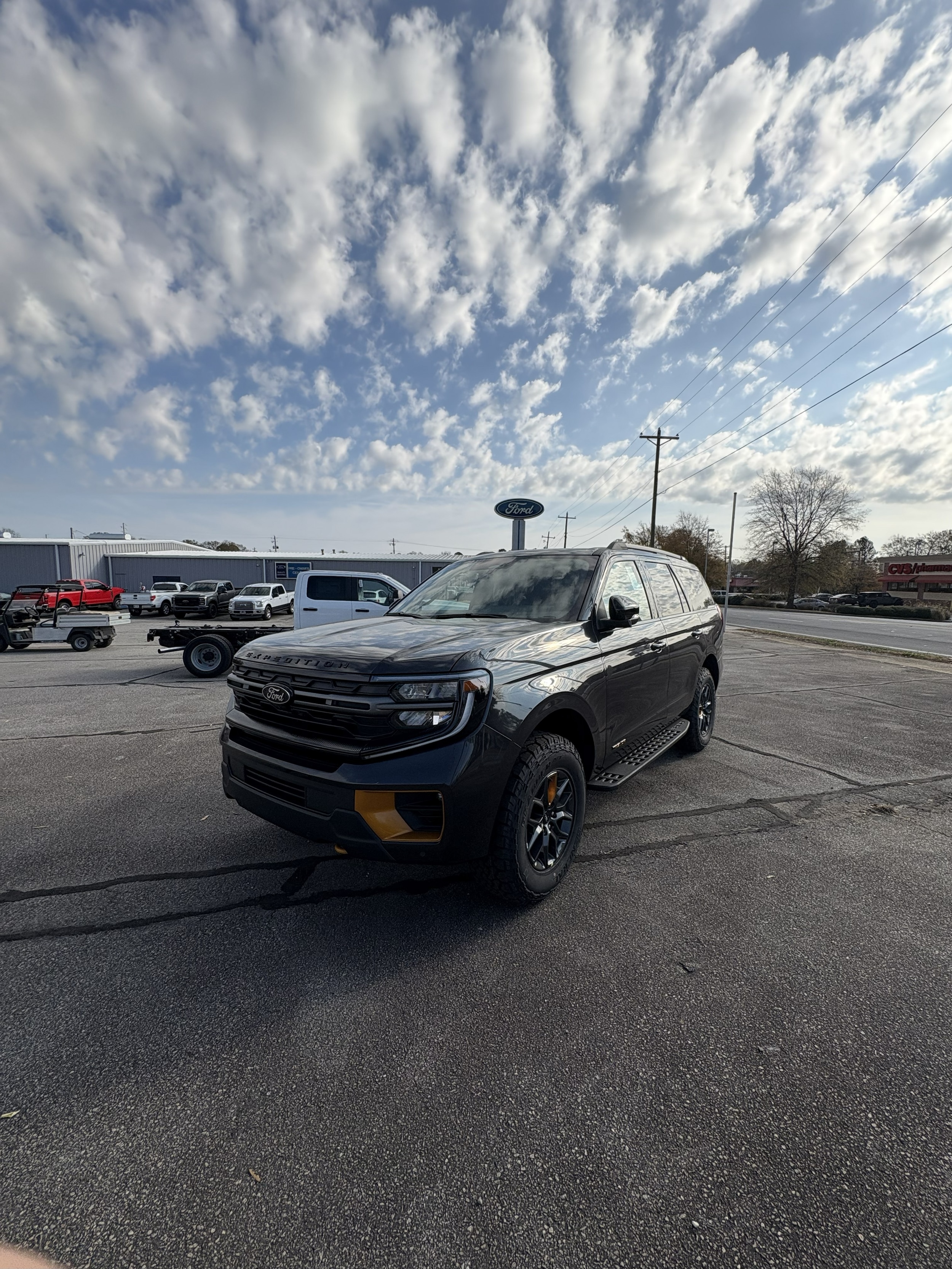 2025 Ford Expedition Tremor's photo