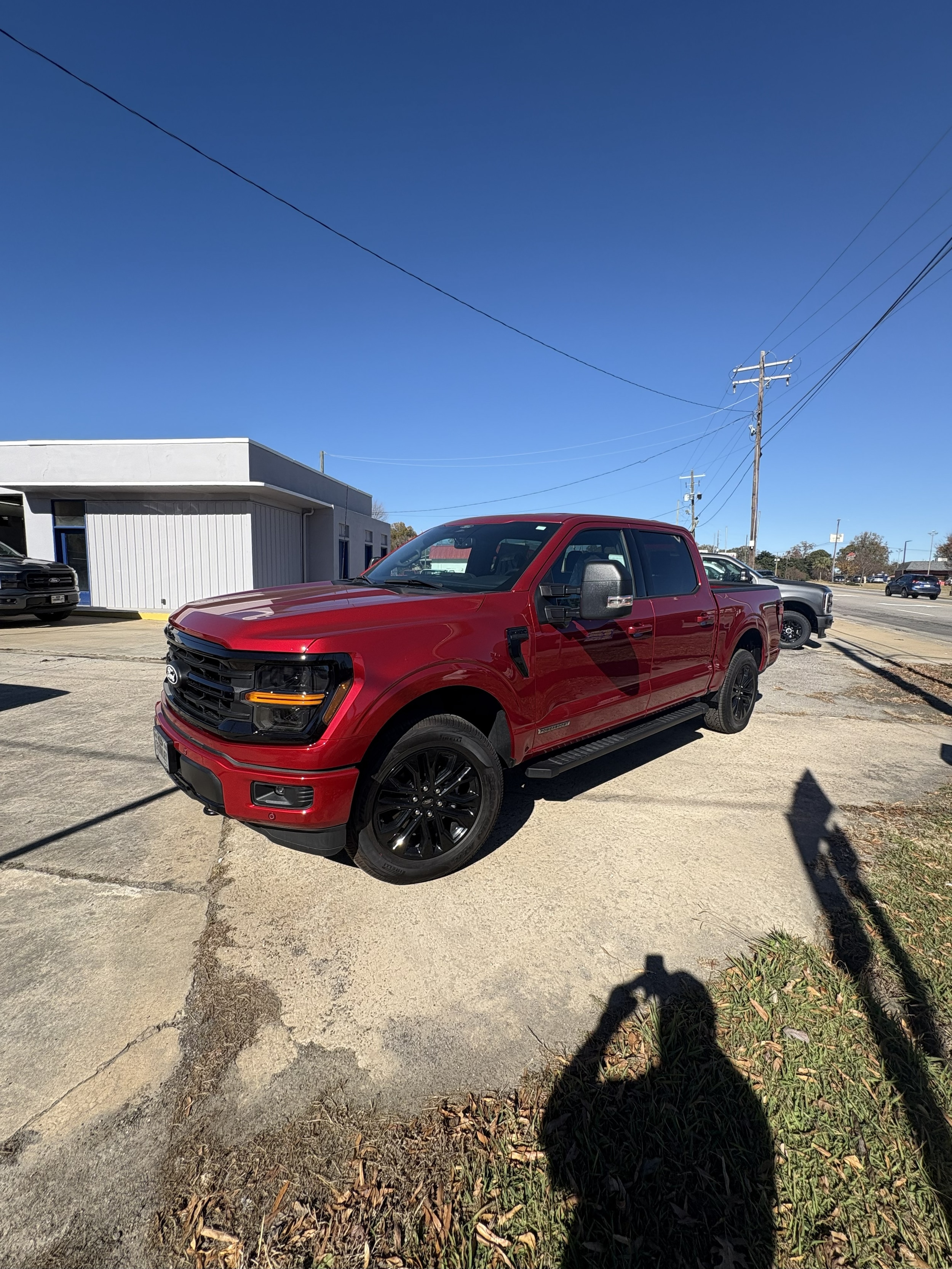 2025 Ford F-150 XLT's photo