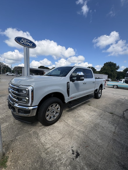 2026 Ford Super Duty F-250&reg; Lariat&reg; TRUCK