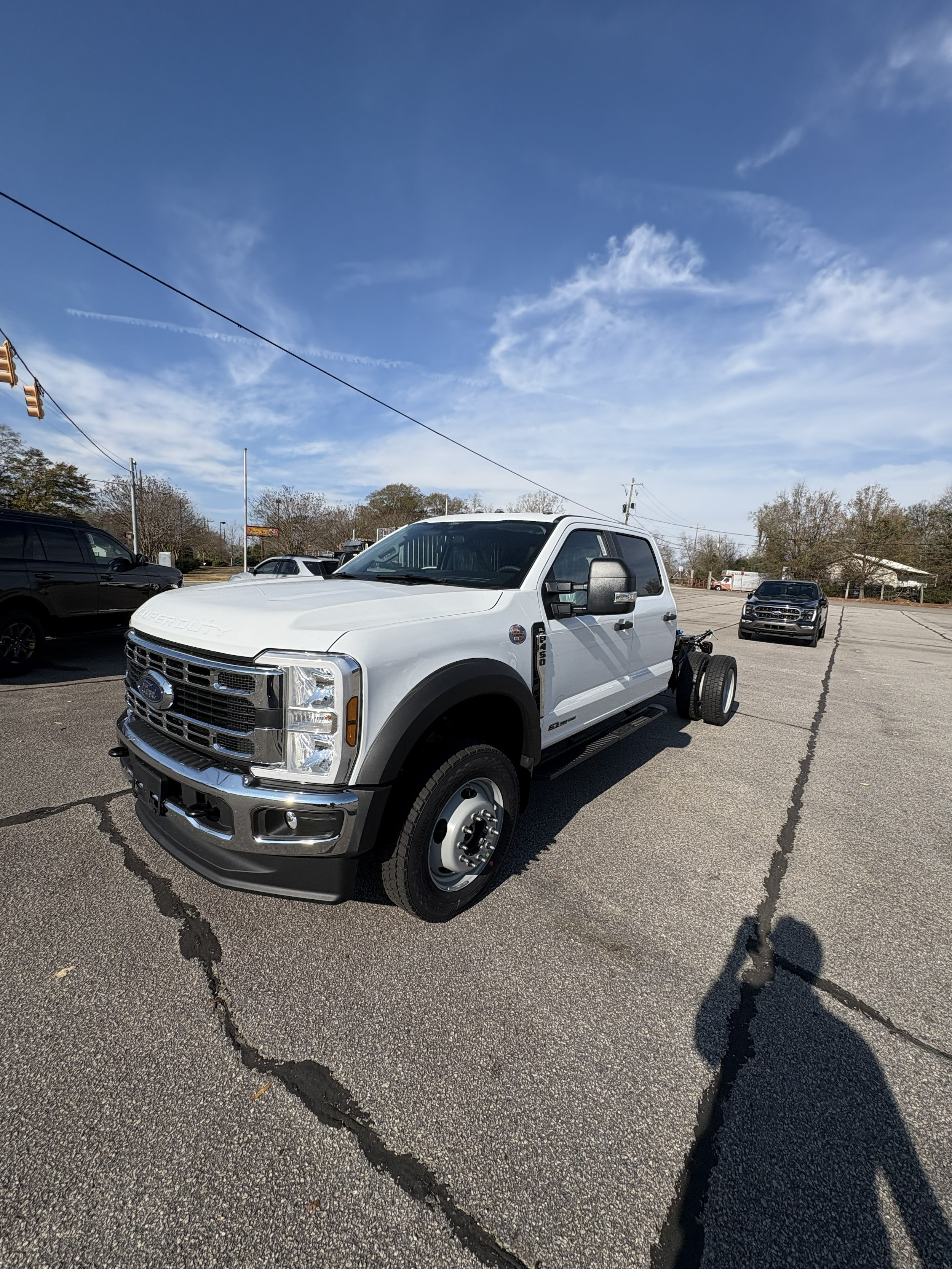 2026 Ford F-450 Super Duty Chassis Cab XL's photo