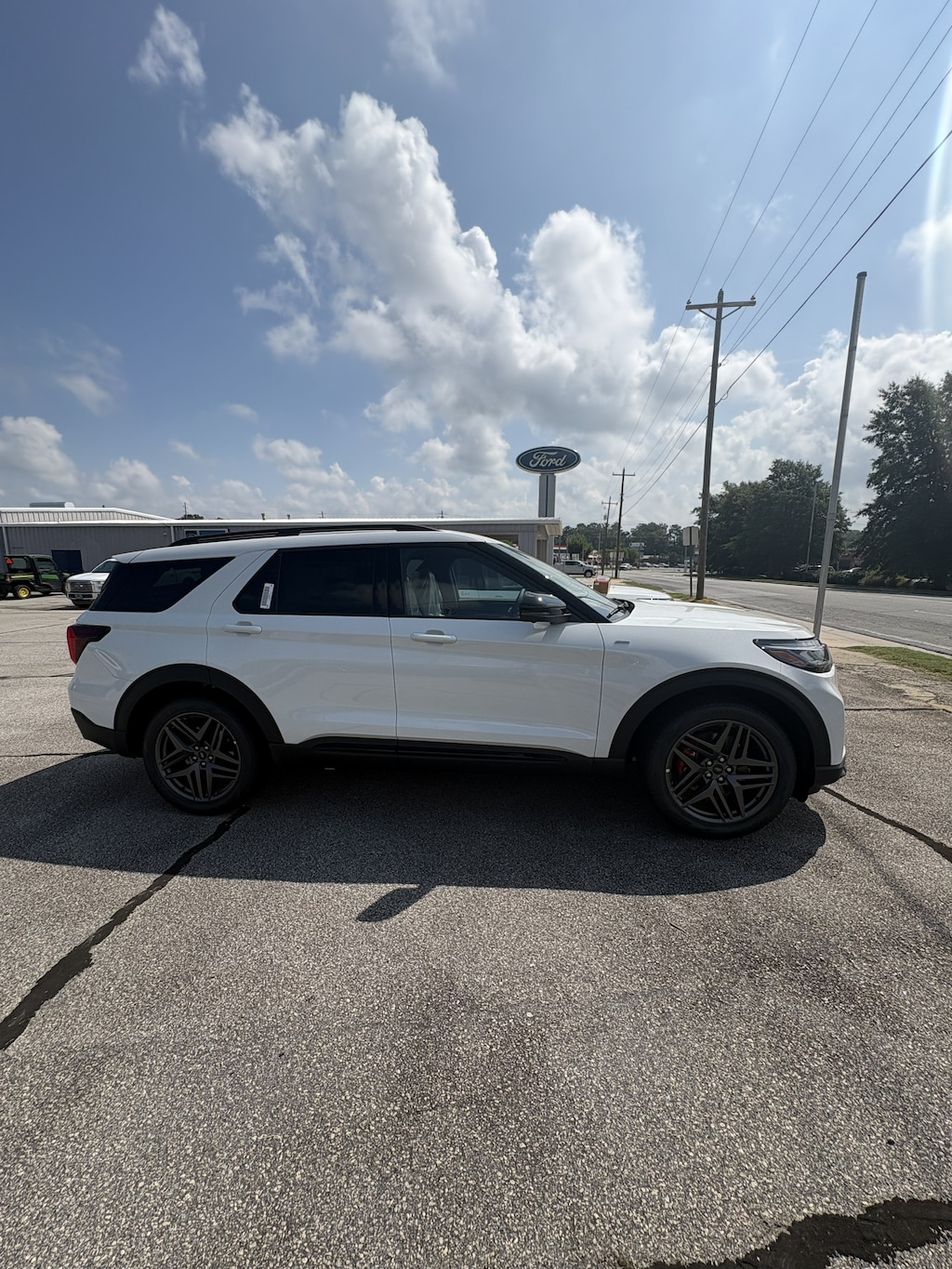 New 2026 Ford Explorer ST-Line SUV