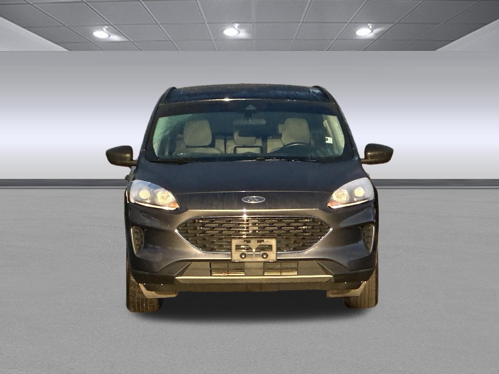 Used 2022 Ford Escape SE with VIN 1FMCU0G62NUB96501 for sale in Griffin, GA