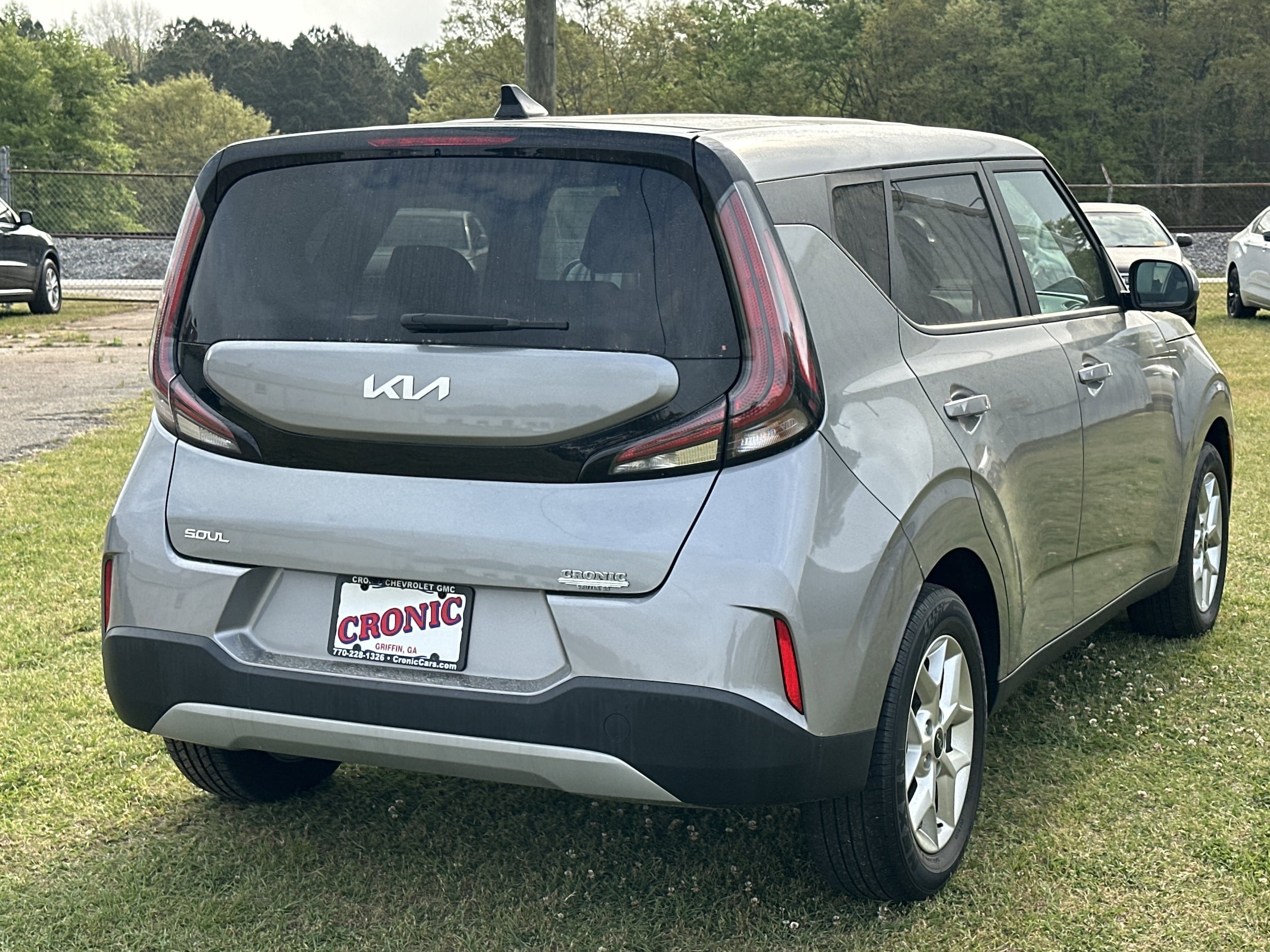 View vehicle photo 2