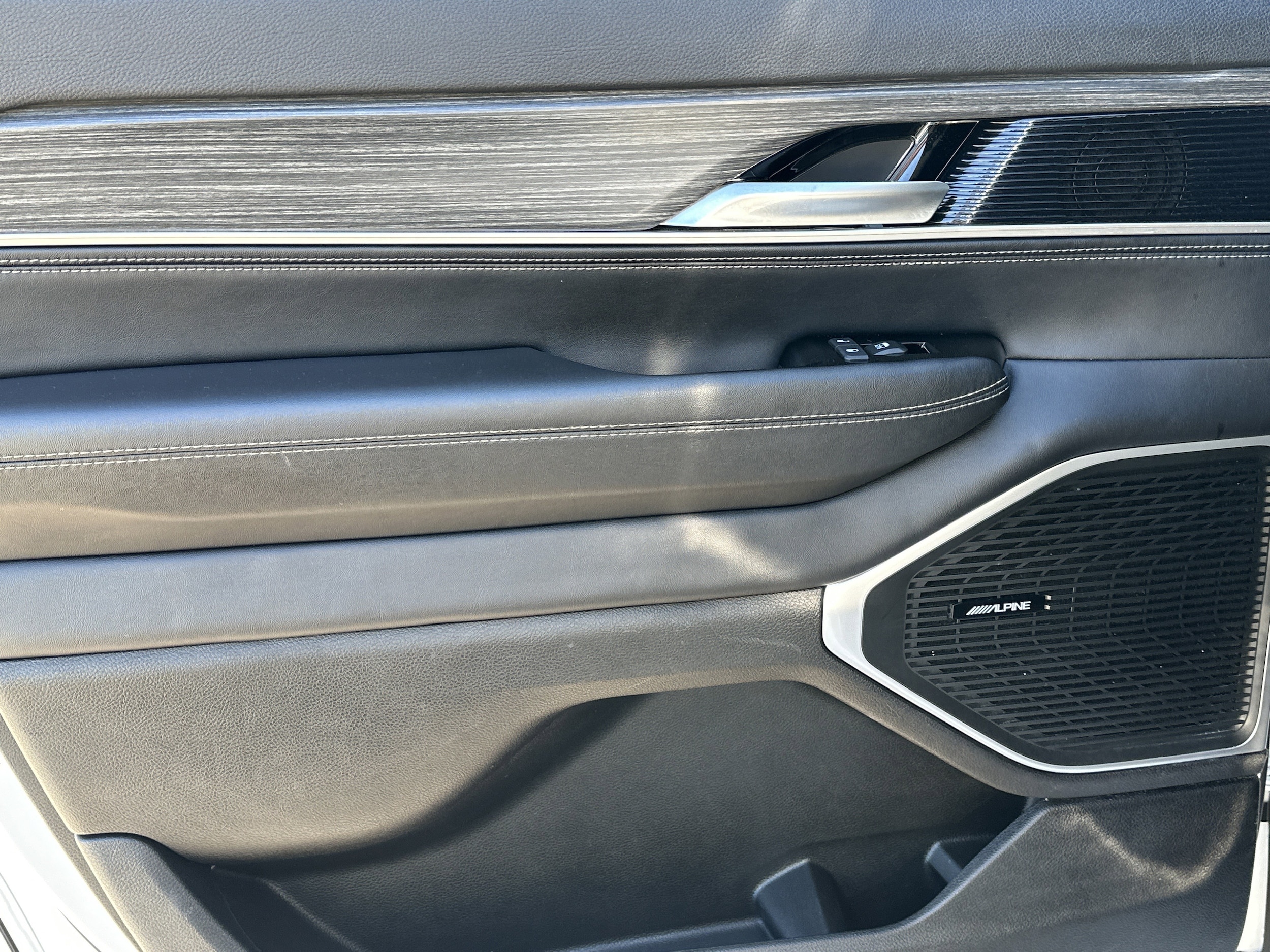 2024 Jeep Wagoneer Series II - Photo 22