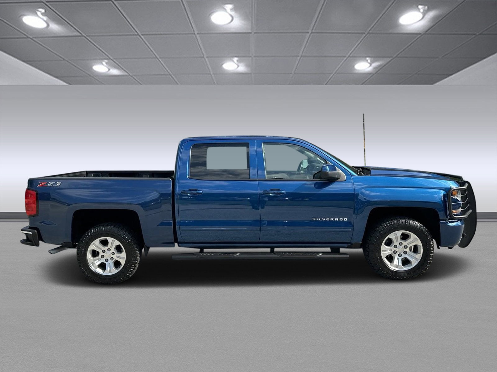 Used 2018 Chevrolet Silverado 1500 LT with VIN 3GCUKREC7JG242817 for sale in Griffin, GA