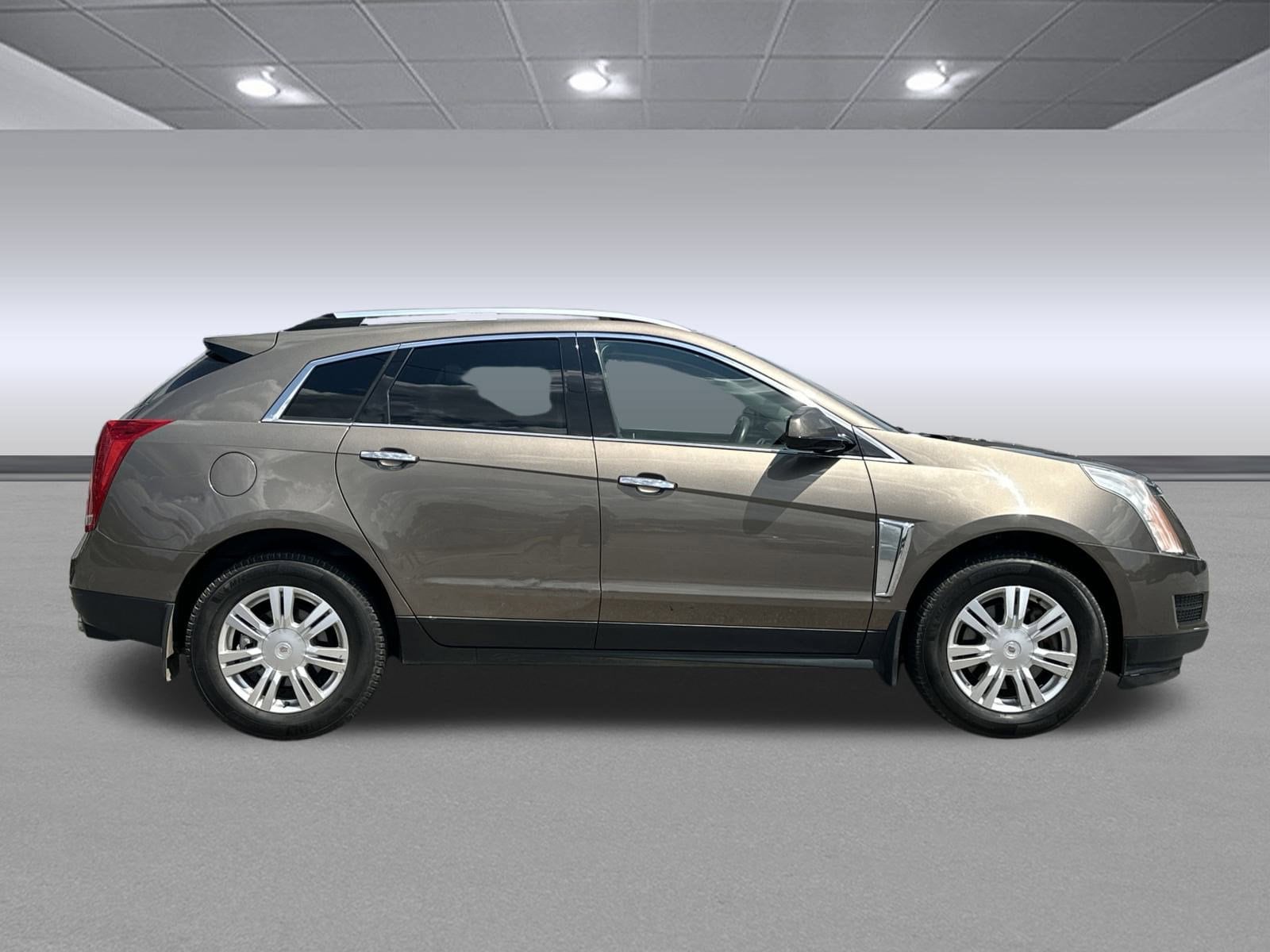 Used 2014 Cadillac SRX Luxury Collection with VIN 3GYFNBE31ES570738 for sale in Griffin, GA