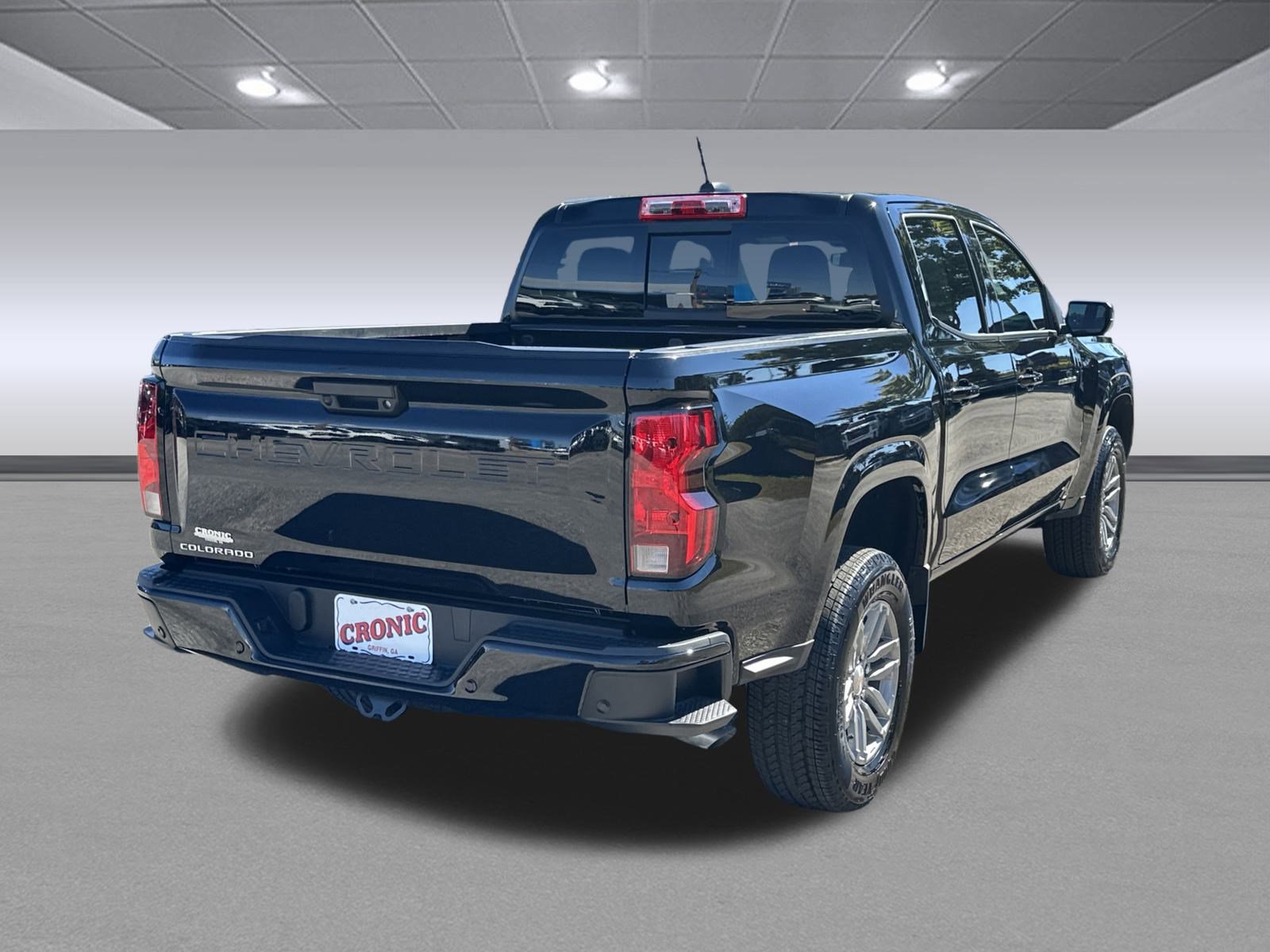 2026 Chevrolet Colorado LT photo 3