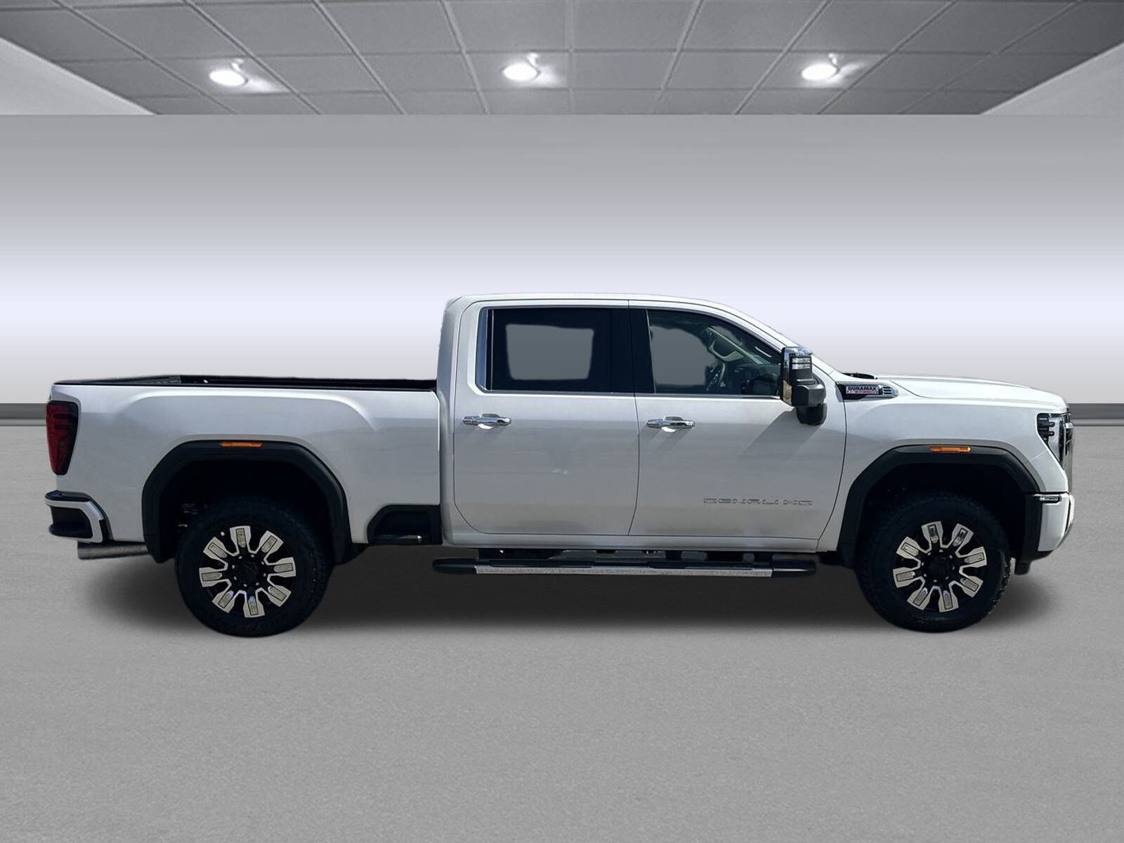 2025 Gmc Sierra 2500 HD Denali photo 2