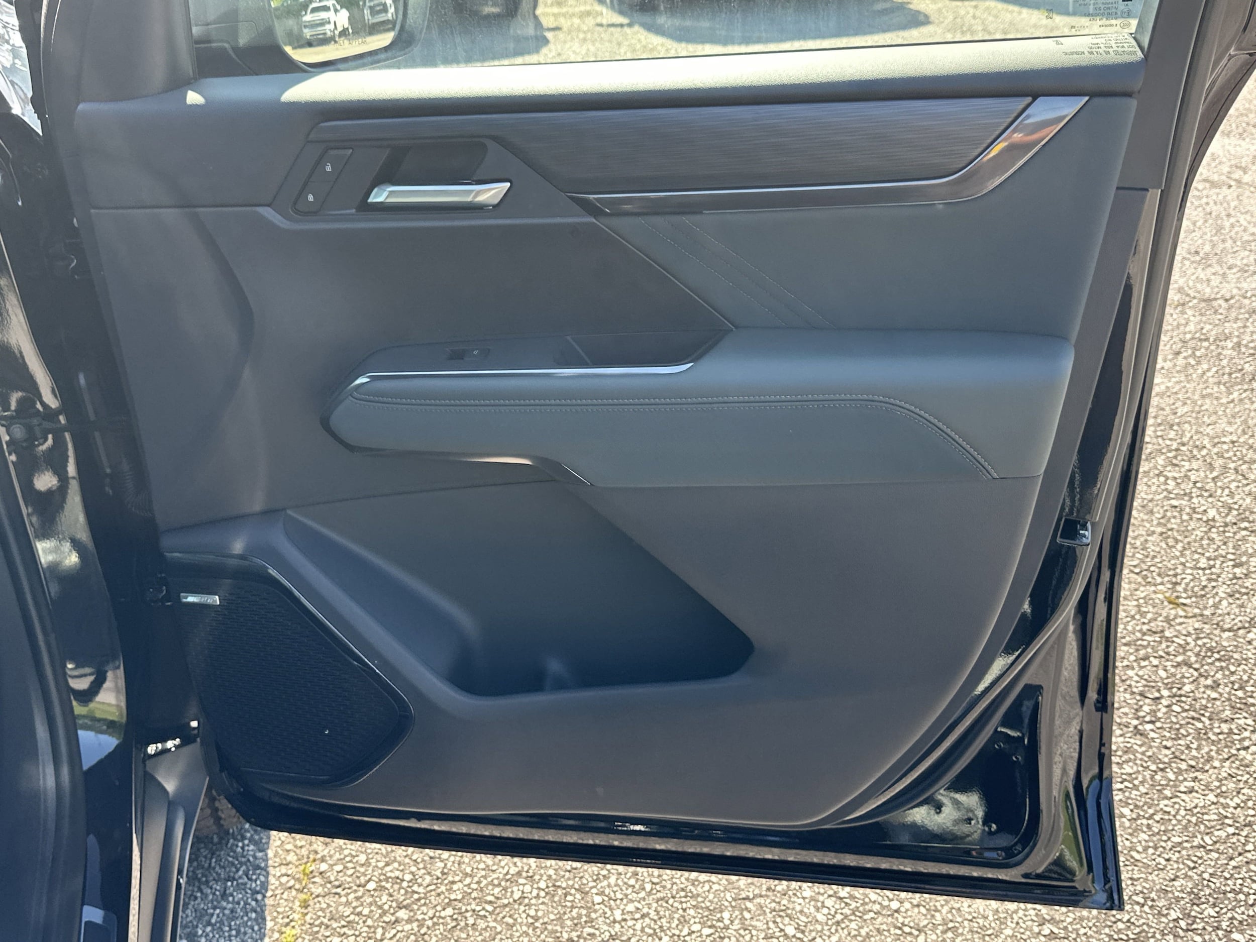 2025 GMC Acadia AT4 - Photo 14