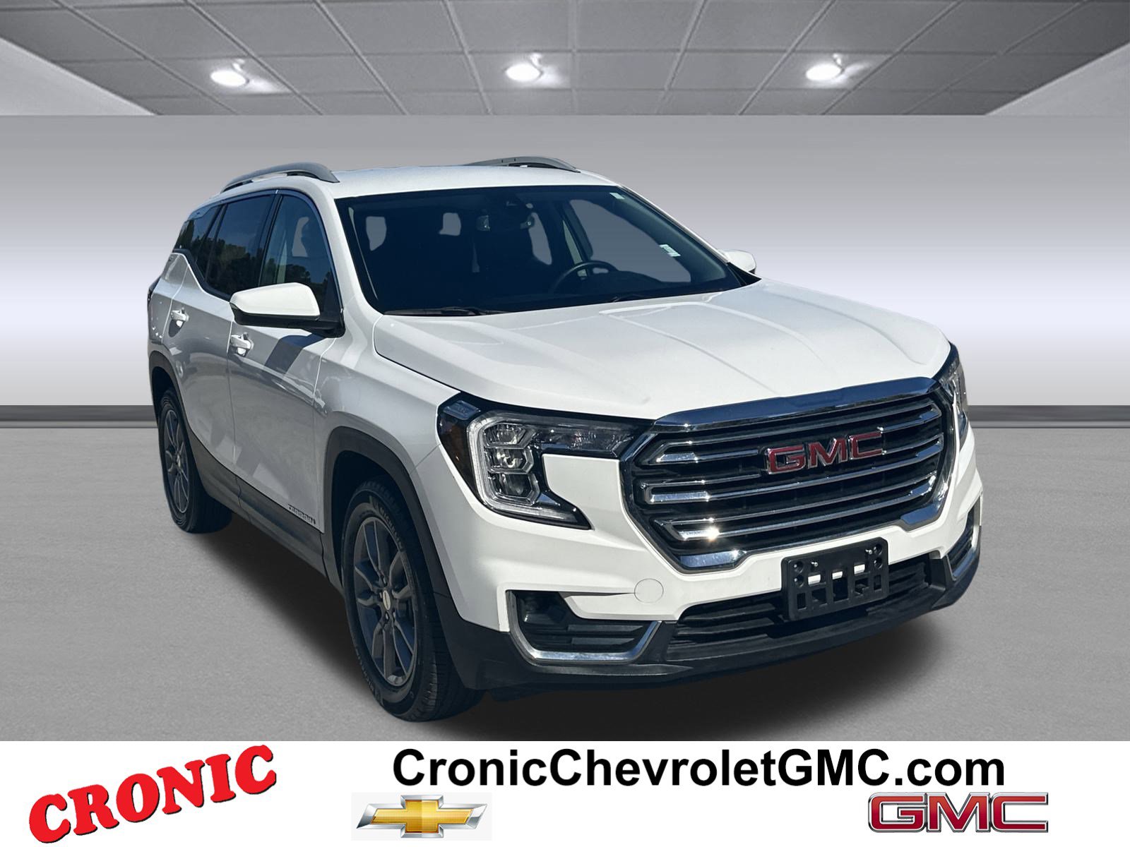 2024 GMC Terrain SLT's photo