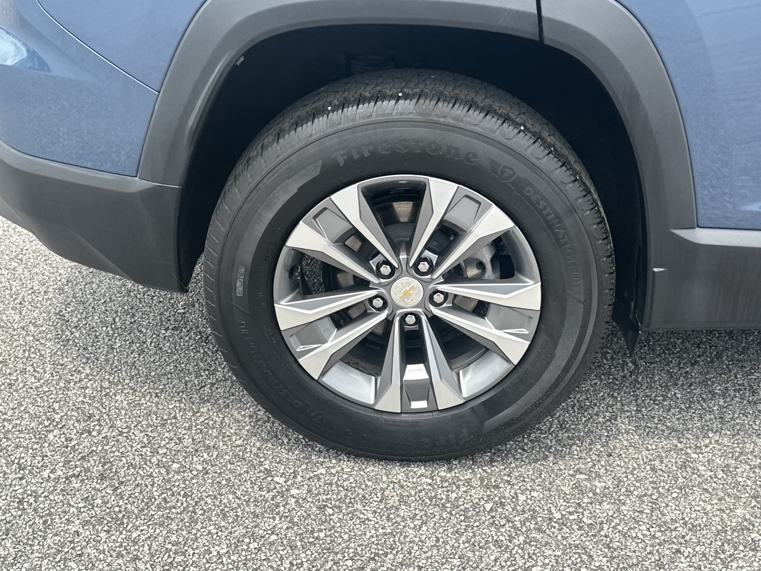 2025 Chevrolet Equinox LT - Photo 17