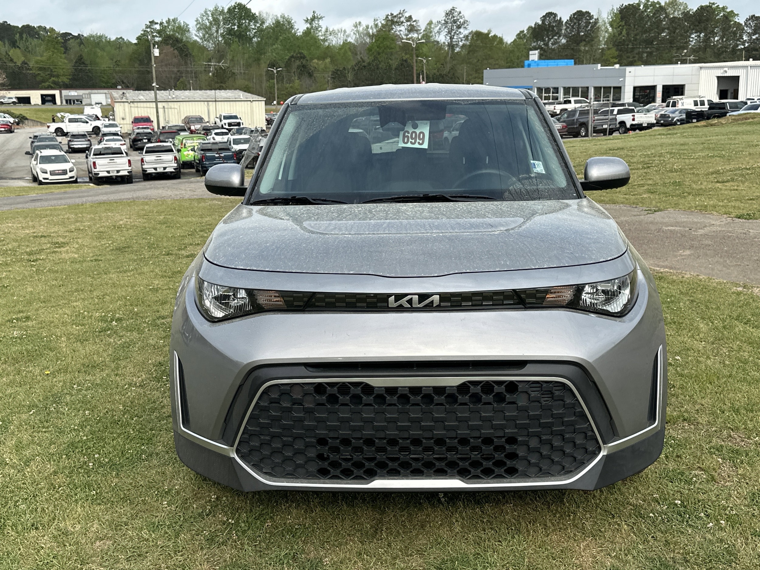 View vehicle photo 6