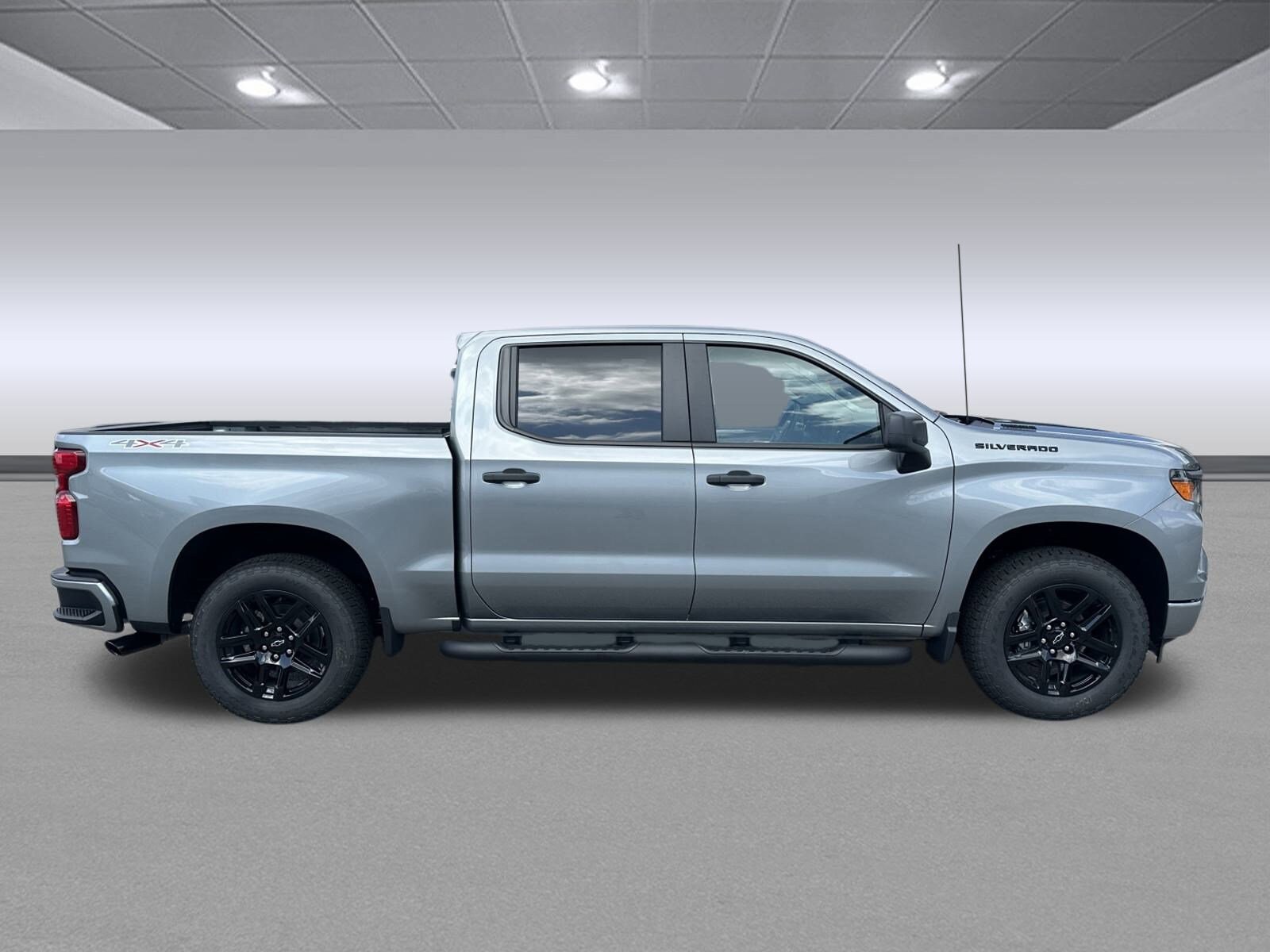 2026 Chevrolet Silverado 1500 Custom photo 2