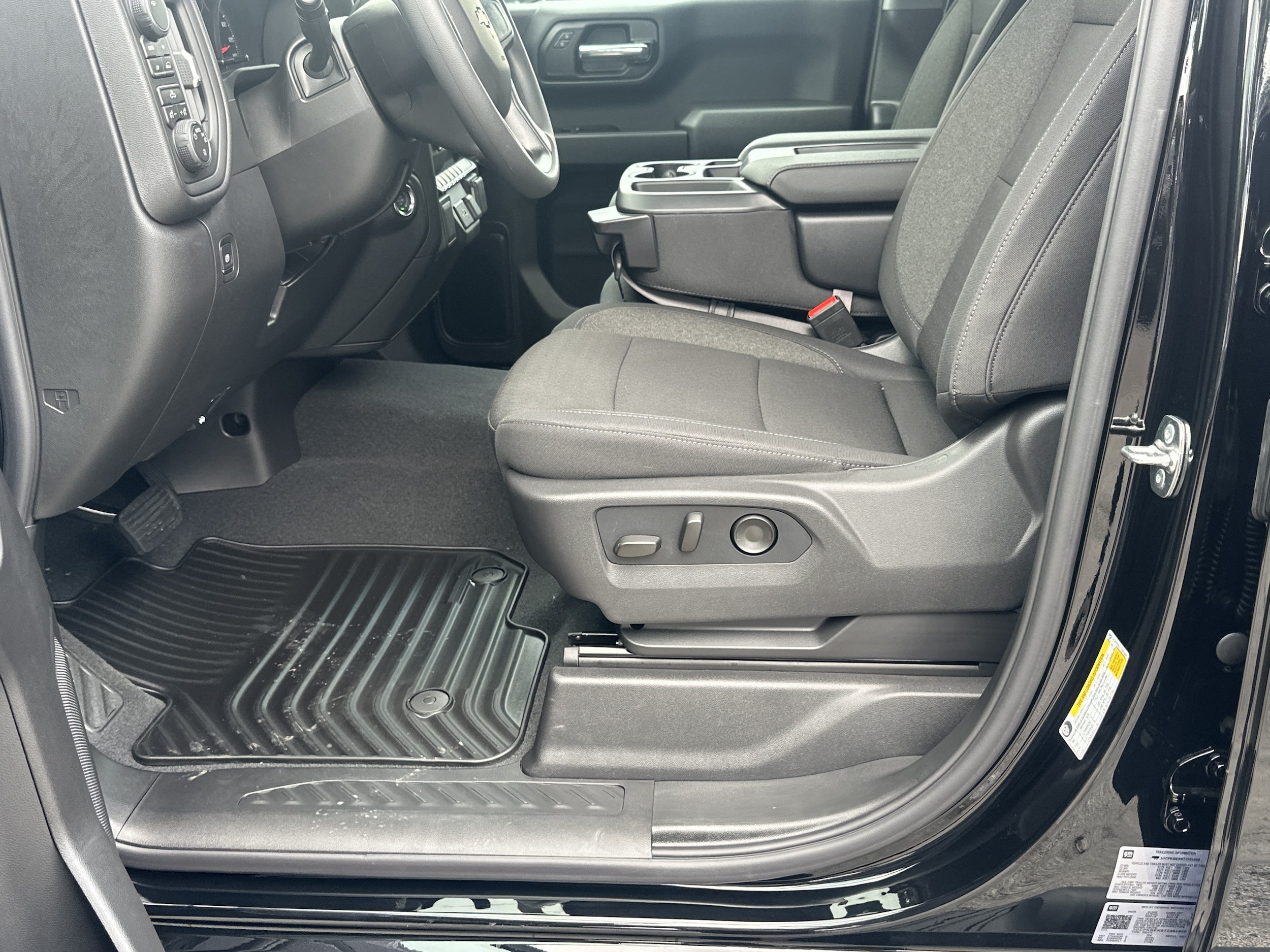 2026 Chevrolet Silverado 1500 Custom - Photo 9
