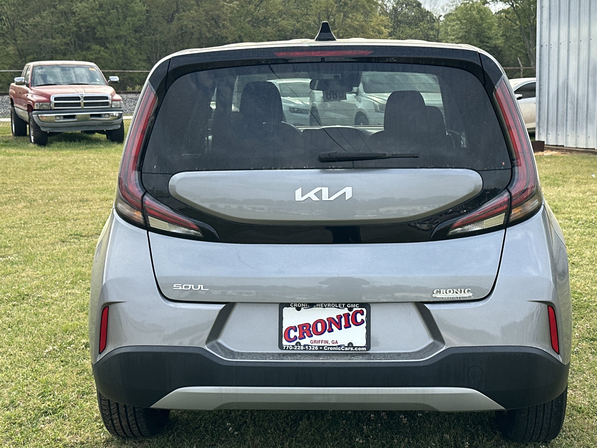 View vehicle photo 3