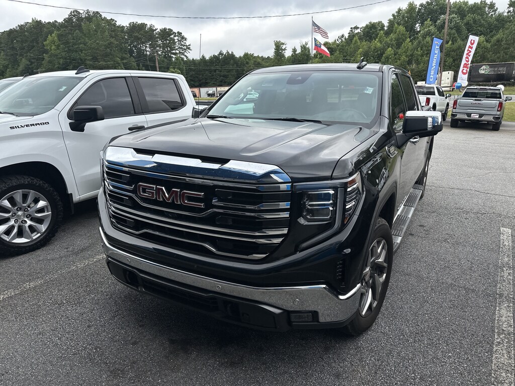 Used 2022 GMC Sierra 1500 SLT Truck