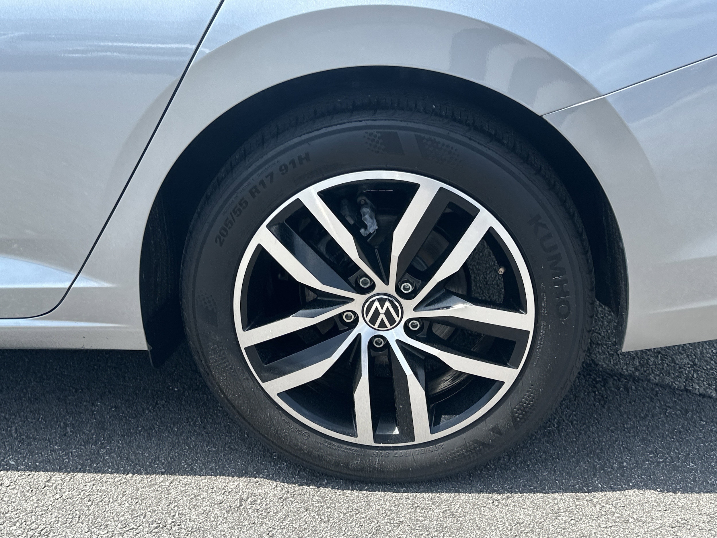 2025 Volkswagen Jetta SE - Photo 19